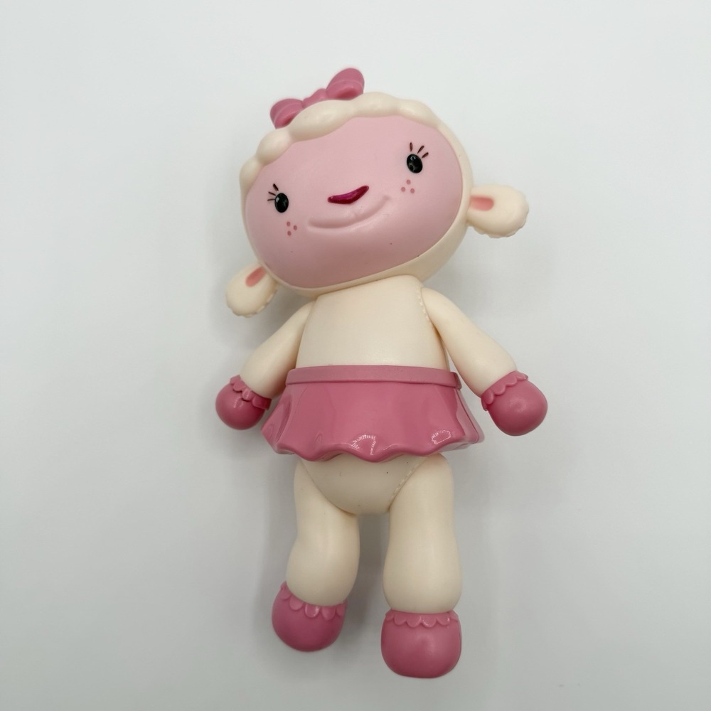 Doc McStuffins Lambie the Lamb Preschool PVC Figure – Just Play Disney